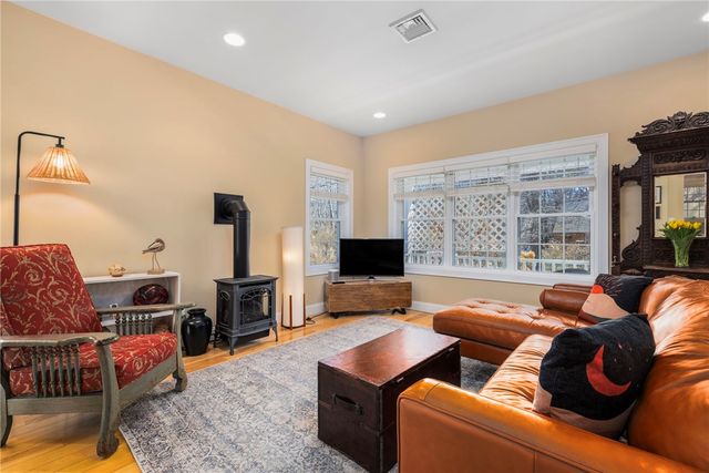 80 Spindrift Street, Jamestown, RI 02835