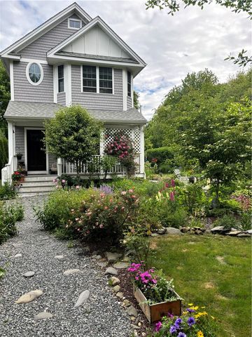 80 Spindrift Street, Jamestown, RI 02835