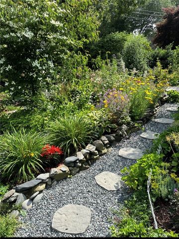 80 Spindrift Street, Jamestown, RI 02835