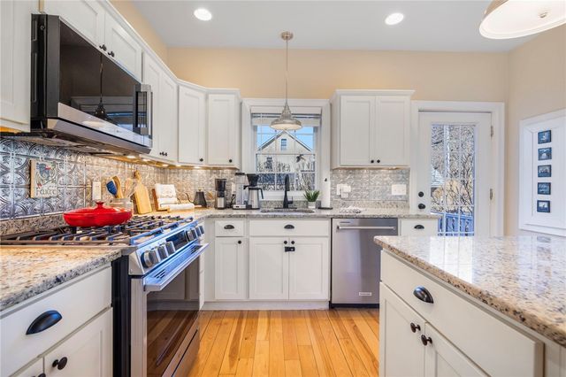 80 Spindrift Street, Jamestown, RI 02835