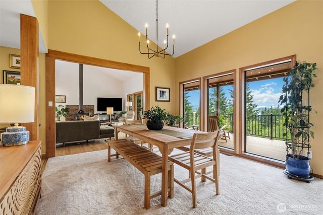 15317 NE Winsor Drive, Brush Prairie, WA 98606