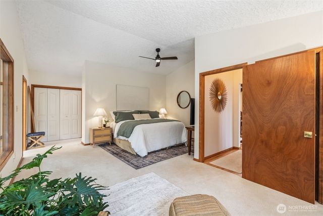 15317 NE Winsor Drive, Brush Prairie, WA 98606