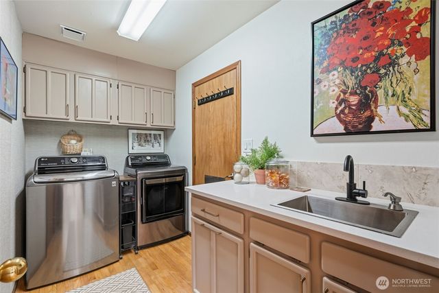 15317 NE Winsor Drive, Brush Prairie, WA 98606