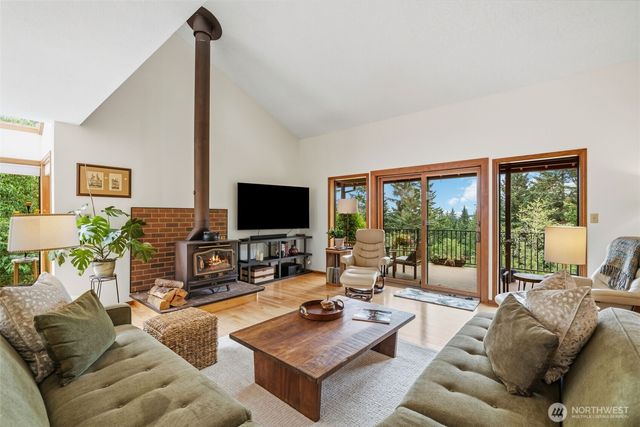 15317 NE Winsor Drive, Brush Prairie, WA 98606
