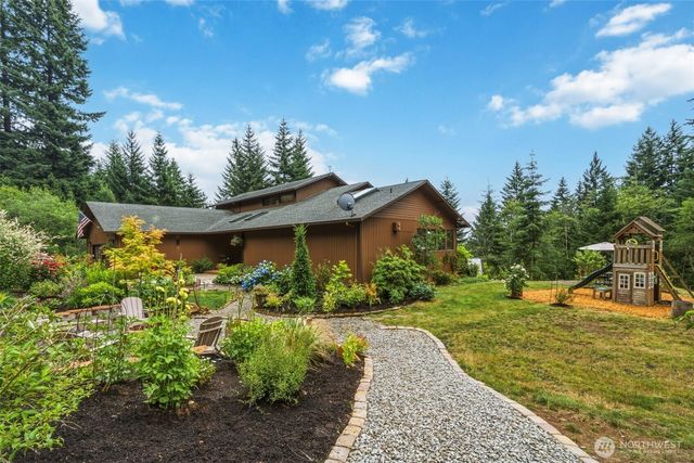 15317 NE Winsor Drive, Brush Prairie, WA 98606