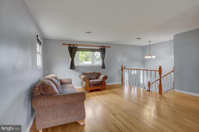 108 WILLOW DR, Shippensburg, PA 17257