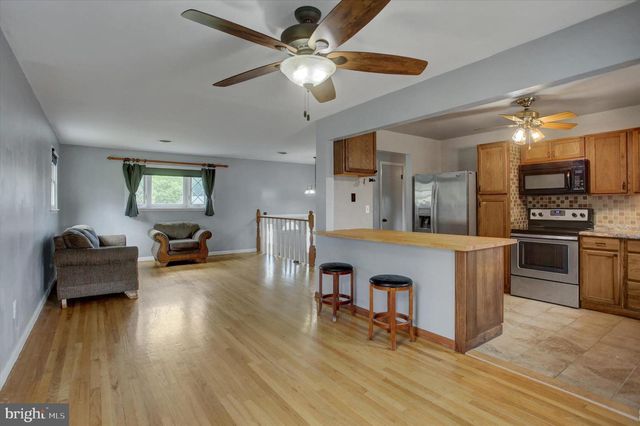 108 WILLOW DR, Shippensburg, PA 17257