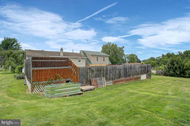 108 WILLOW DR, Shippensburg, PA 17257