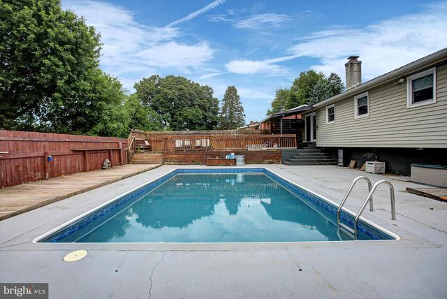 108 WILLOW DR, Shippensburg, PA 17257