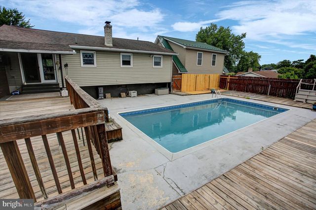 108 WILLOW DR, Shippensburg, PA 17257