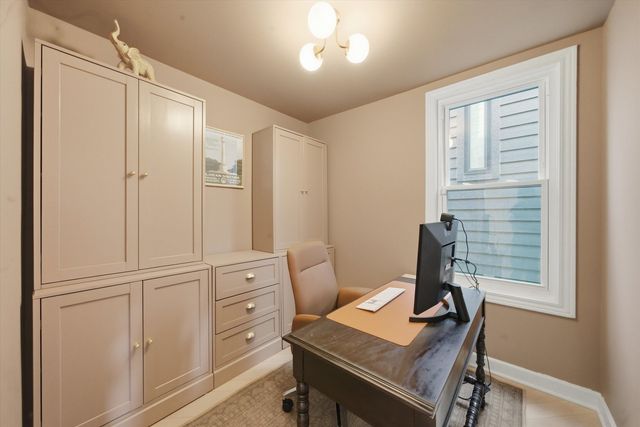 2854 N Francisco Avenue, Chicago, IL 60618