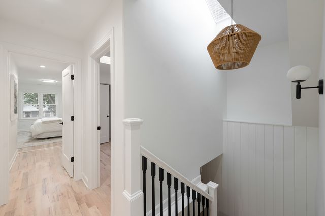 2854 N Francisco Avenue, Chicago, IL 60618