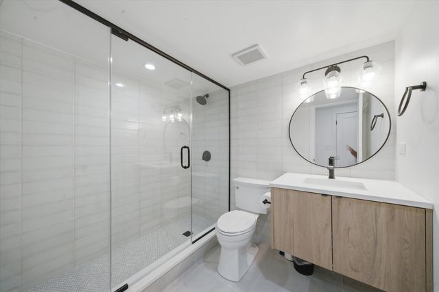 2854 N Francisco Avenue, Chicago, IL 60618