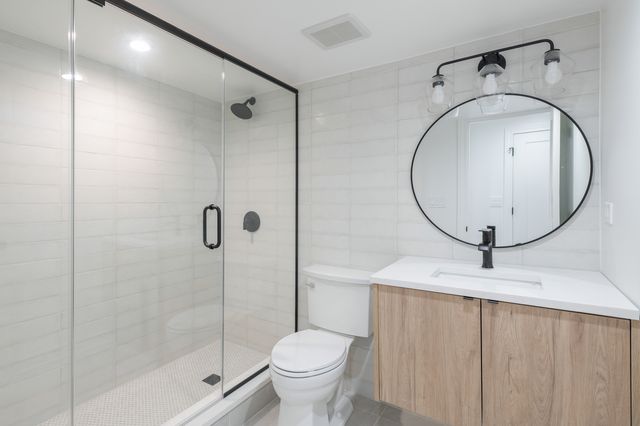 2854 N Francisco Avenue, Chicago, IL 60618