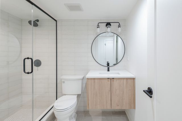 2854 N Francisco Avenue, Chicago, IL 60618