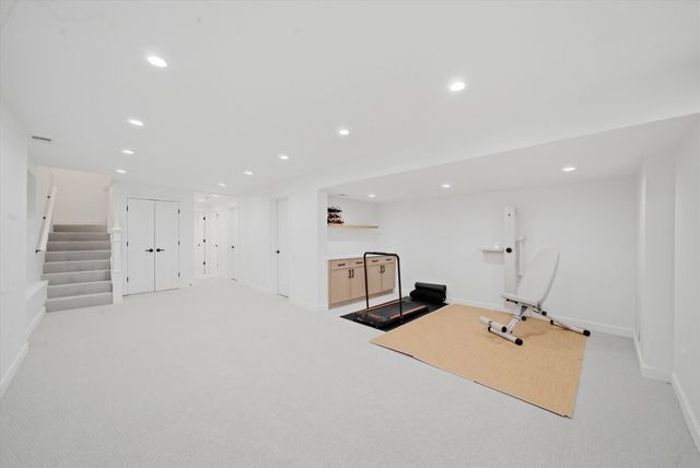 2854 N Francisco Avenue, Chicago, IL 60618