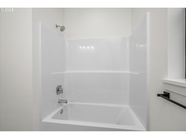 88116 WYMORE Ln, Veneta, OR 97487