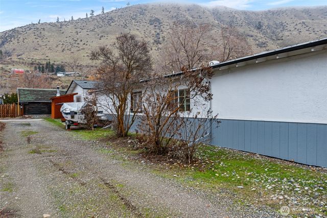 211 Riverfront Drive, Cashmere, WA 98815