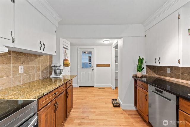 211 Riverfront Drive, Cashmere, WA 98815