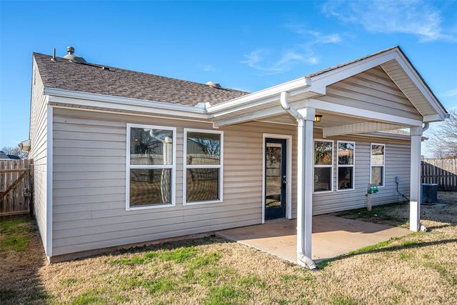 9244 Snowberry Drive, Oklahoma City, OK 73165