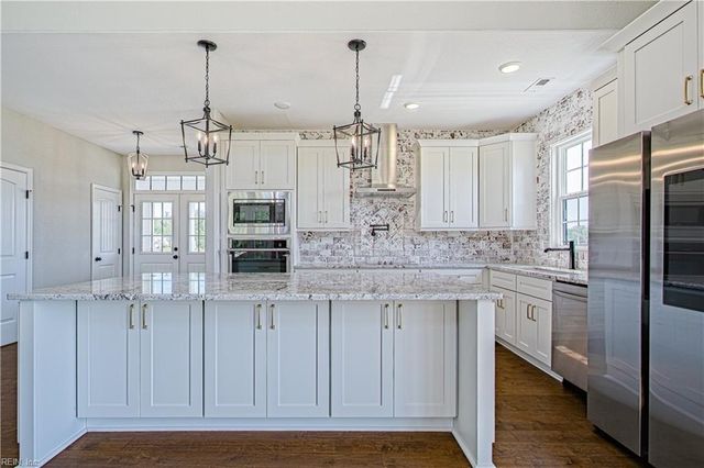 100 Battery CIR, Yorktown, VA 23692