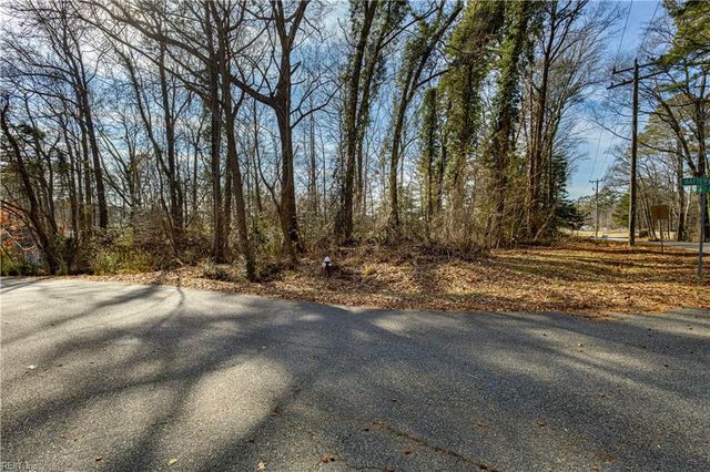 100 Battery CIR, Yorktown, VA 23692