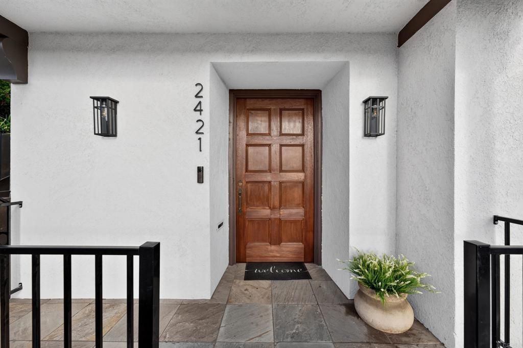 2421 Brant Street, San Diego, CA 92101 — photo 2