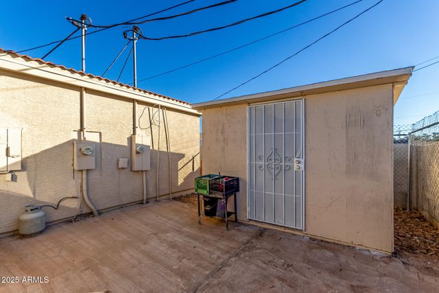 2107 W GLENROSA Avenue, Phoenix, AZ 85015