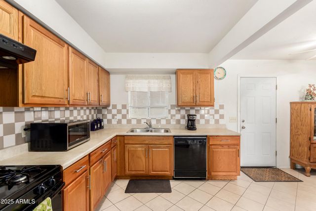 2107 W GLENROSA Avenue, Phoenix, AZ 85015