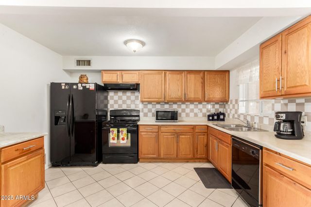 2107 W GLENROSA Avenue, Phoenix, AZ 85015