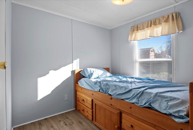 116 Landiss Ave, Cumberland City, TN 37050