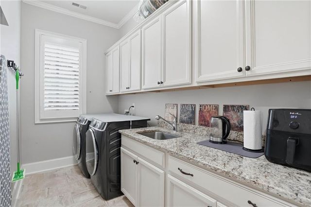 5925 Overlook Club Circle, Suwanee, GA 30024