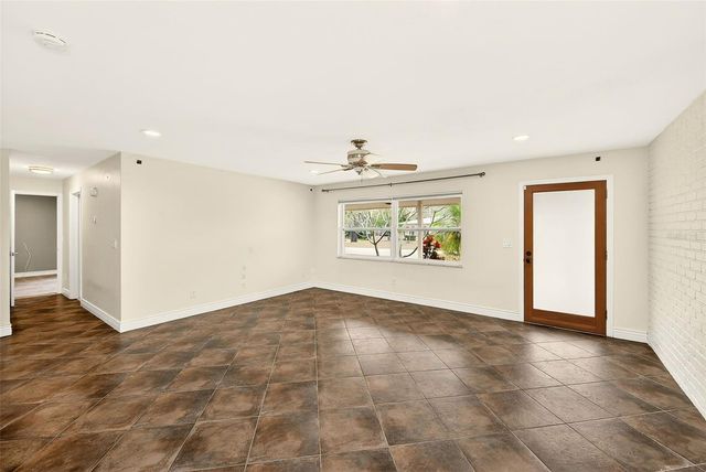 1465 BAYVIEW DRIVE, Clearwater, FL 33756