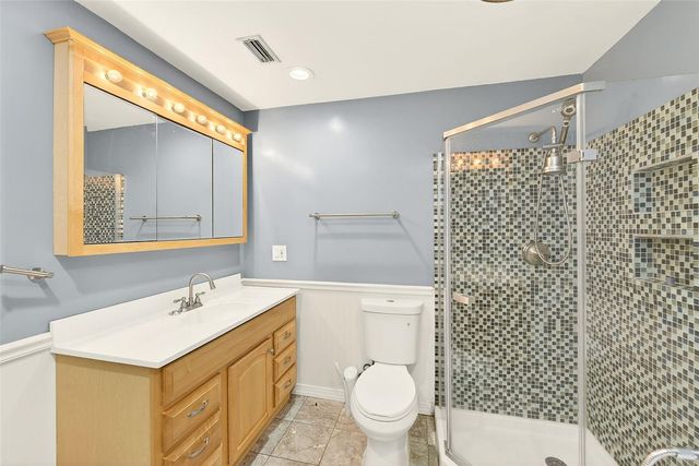 1465 BAYVIEW DRIVE, Clearwater, FL 33756