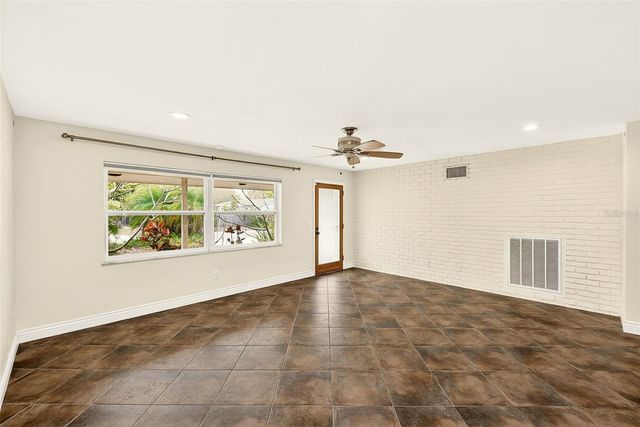 1465 BAYVIEW DRIVE, Clearwater, FL 33756