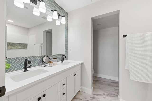 14905 E 39th st S, Derby, KS 67037