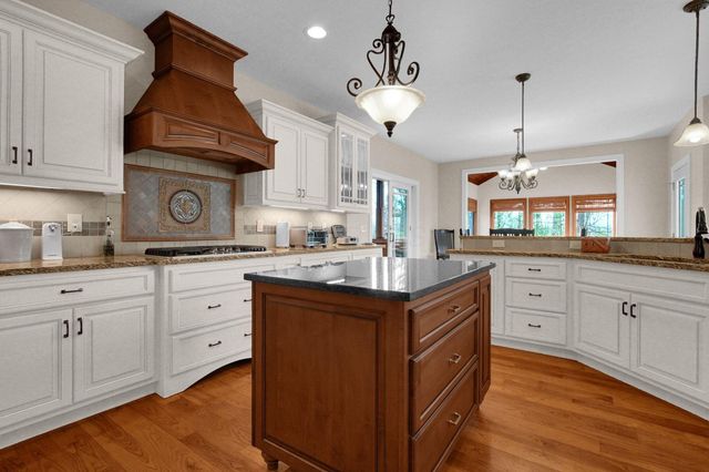 1551 Riverwood Lane, Powell, OH 43065