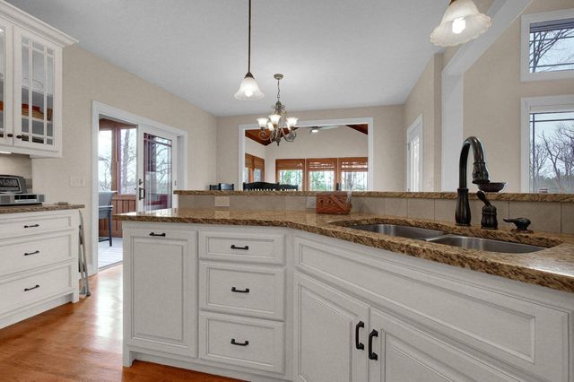 1551 Riverwood Lane, Powell, OH 43065