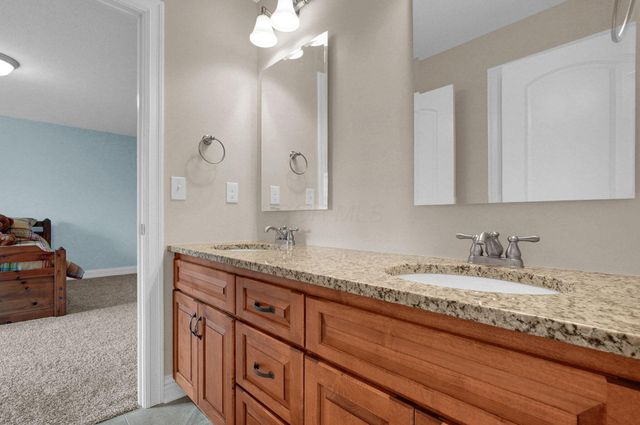 1551 Riverwood Lane, Powell, OH 43065
