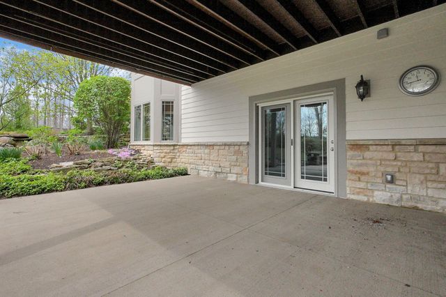 1551 Riverwood Lane, Powell, OH 43065