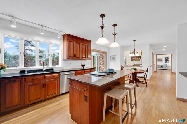 24 Thompson Hill Road, Canton, CT 06019