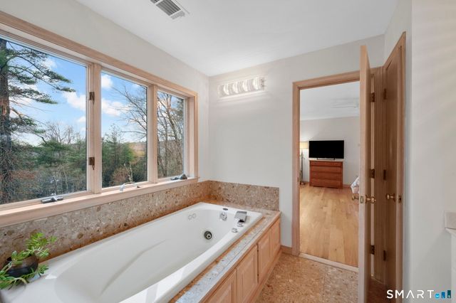 24 Thompson Hill Road, Canton, CT 06019