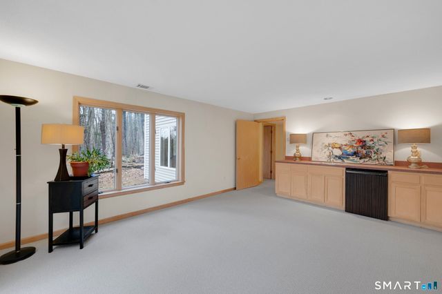 24 Thompson Hill Road, Canton, CT 06019