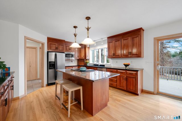 24 Thompson Hill Road, Canton, CT 06019