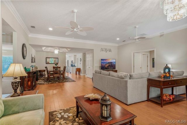 709 Zephyr Street, Inverness, FL 34453