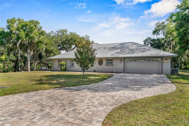 709 Zephyr Street, Inverness, FL 34453