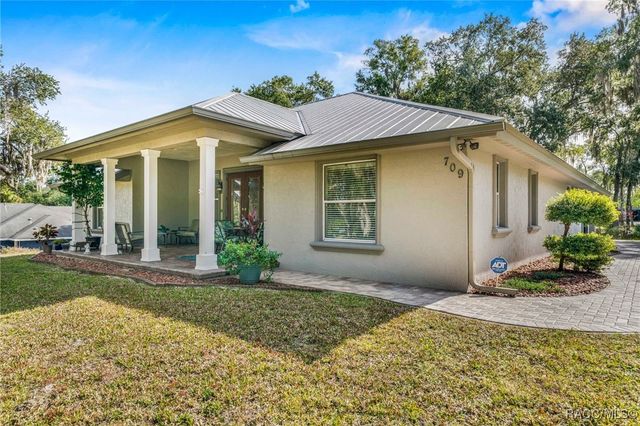 709 Zephyr Street, Inverness, FL 34453