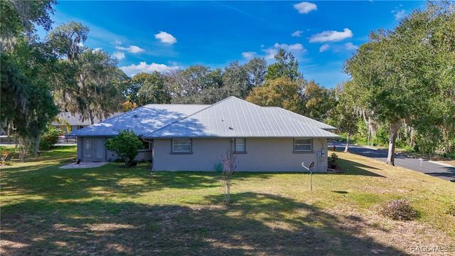 709 Zephyr Street, Inverness, FL 34453