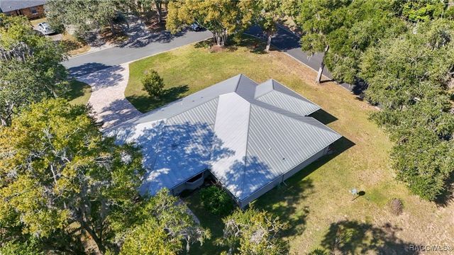 709 Zephyr Street, Inverness, FL 34453