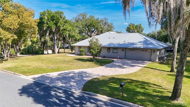 709 Zephyr Street, Inverness, FL 34453